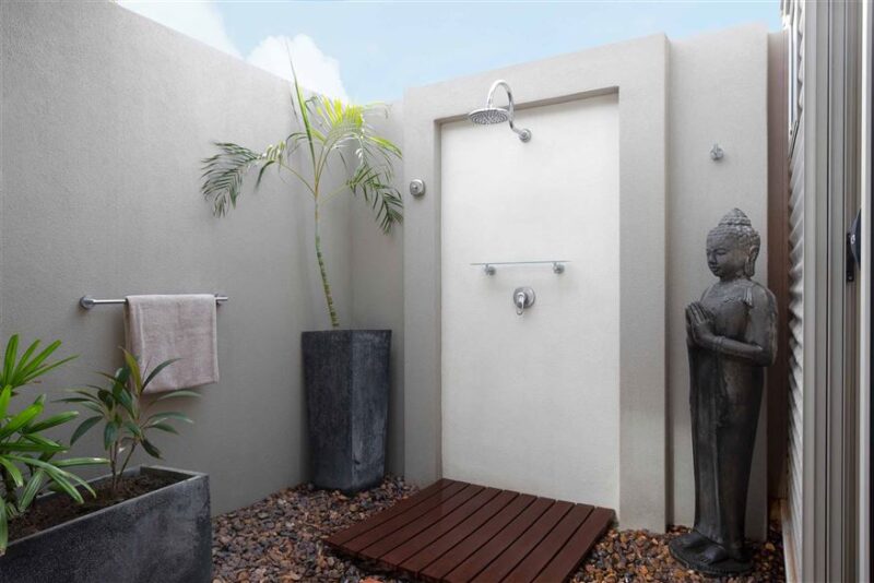 Mantra-Frangipani-Broome-Broome-One-Bedroom-Apartment-Shower.t91450