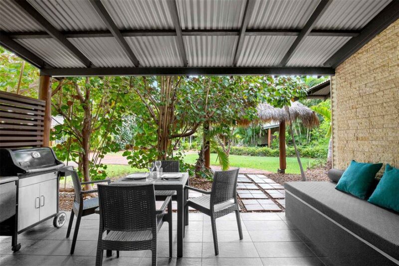 Mantra-Frangipani-Broome-Broome-Two-Bedroom-Apartment-Alfresco.t91468